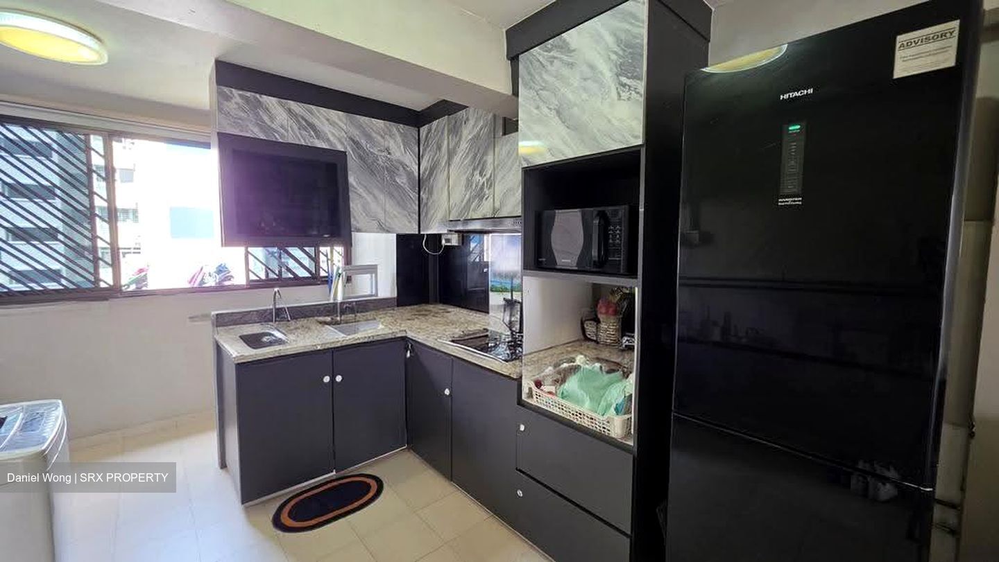 Blk 2 Hougang Avenue 3 (Hougang), HDB 3 Rooms #609474741